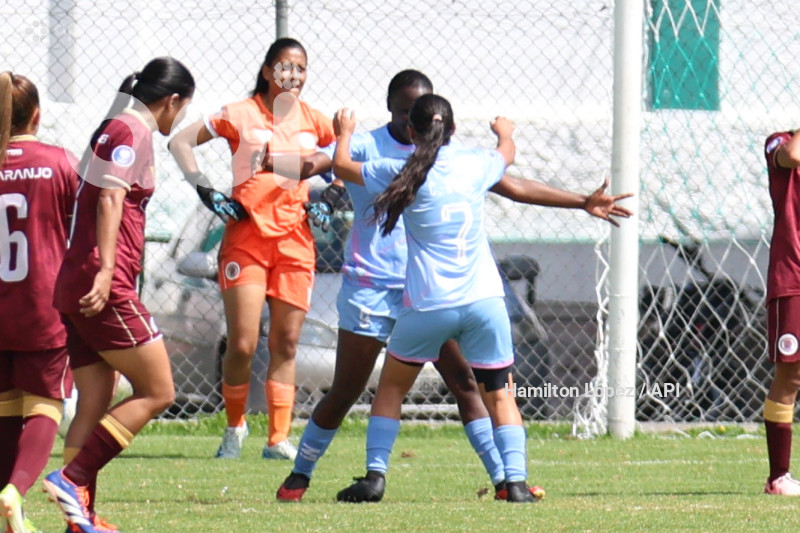 FBL-SUPERLIGA-FEMENINA-ECUABET-VINOTINTO-MACARÁ
