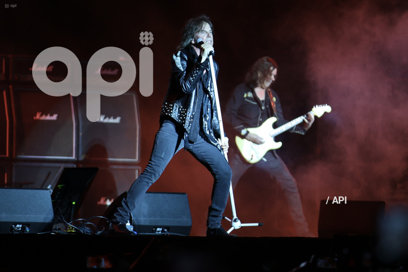 MASTERS OF ROCK
