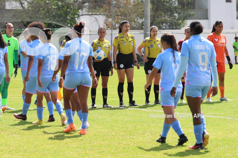 FBL-SUPERLIGA-FEMENINA-ECUABET-VINOTINTO-MACARÁ