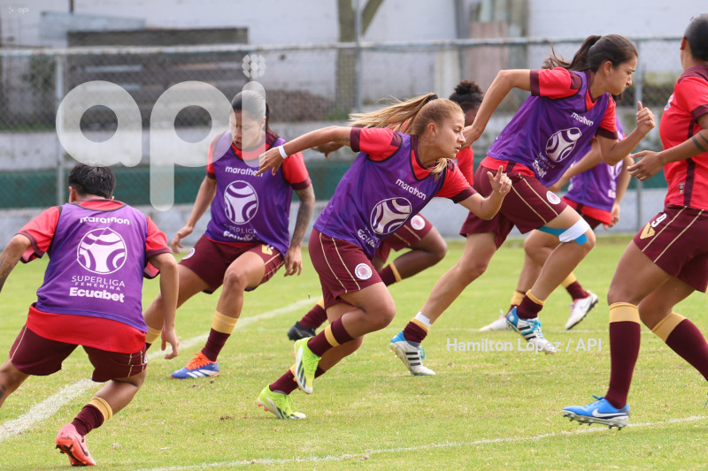 FBL-SUPERLIGA-FEMENINA-ECUABET-VINOTINTO-MACARÁ