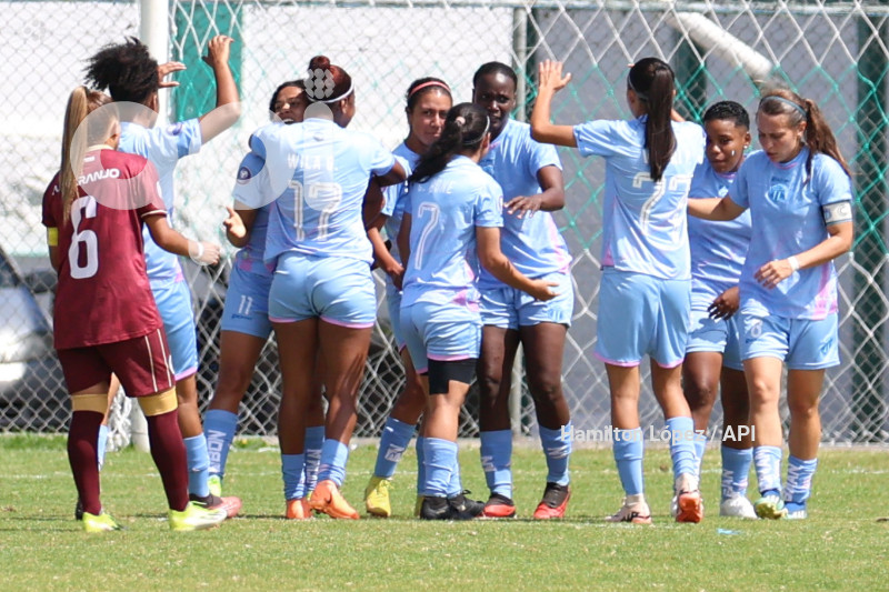 FBL-SUPERLIGA-FEMENINA-ECUABET-VINOTINTO-MACARÁ