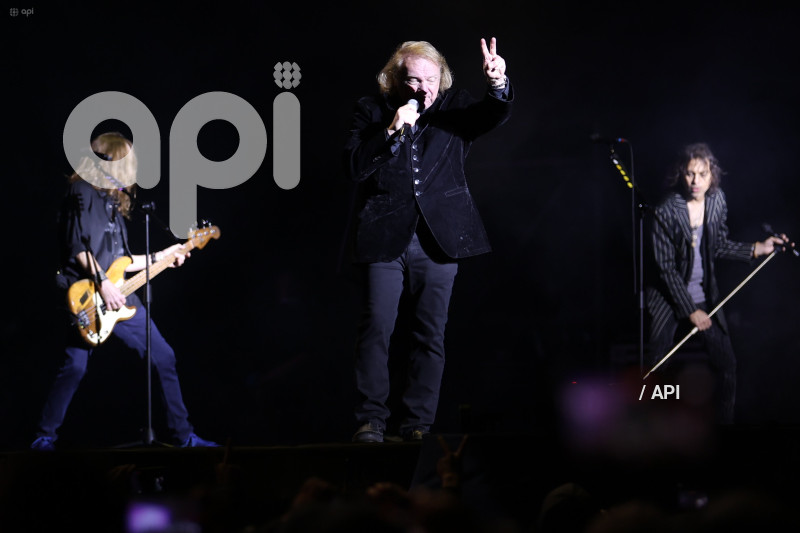 MASTERS OF ROCK