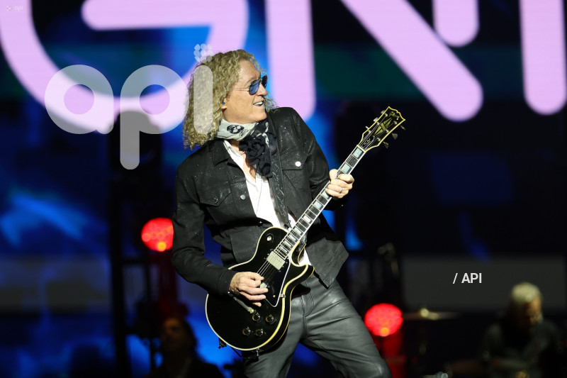 MASTERS OF ROCK