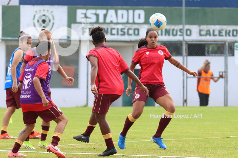 FBL-SUPERLIGA-FEMENINA-ECUABET-VINOTINTO-MACARÁ