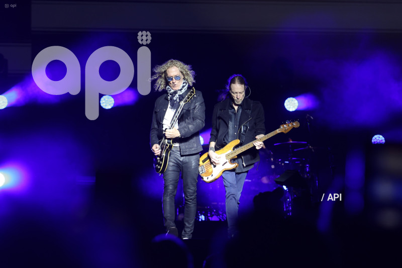 MASTERS OF ROCK