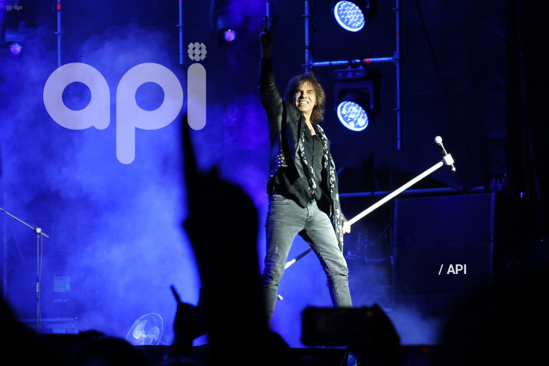 MASTERS OF ROCK