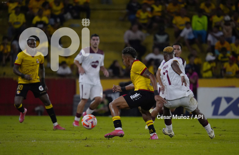 FBL-LIGAPRO-BARCELONA-VINOTINTO