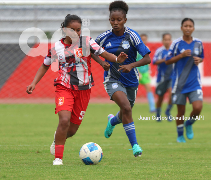 FBL-SUPERLIGA-DEPORTIVO IBARRA-EMELEC