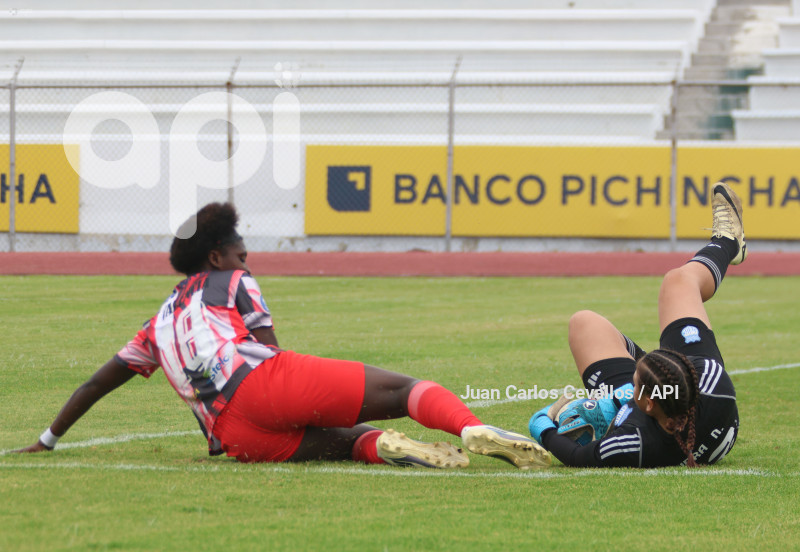 FBL-SUPERLIGA-DEPORTIVO IBARRA-EMELEC