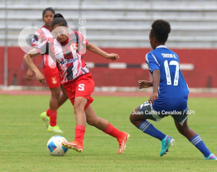FBL-SUPERLIGA-DEPORTIVO IBARRA-EMELEC