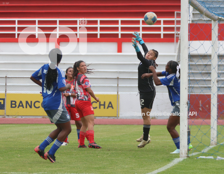 FBL-SUPERLIGA-DEPORTIVO IBARRA-EMELEC