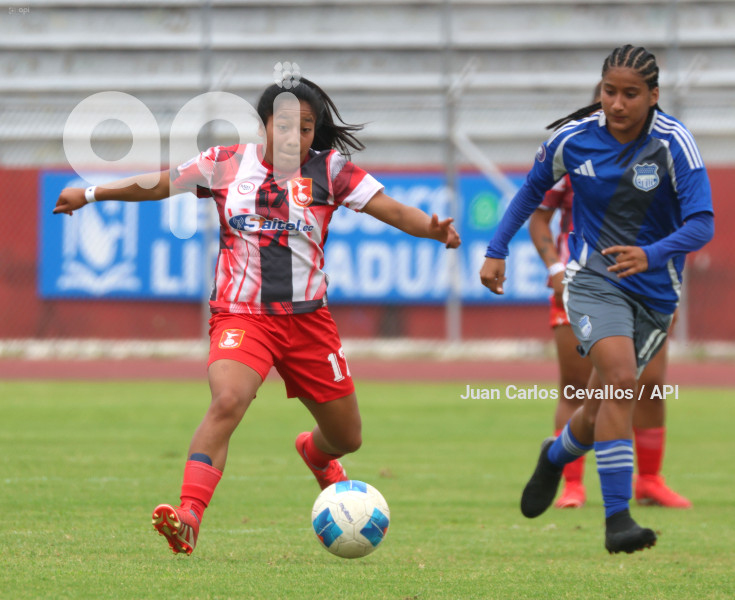 FBL-SUPERLIGA-DEPORTIVO IBARRA-EMELEC