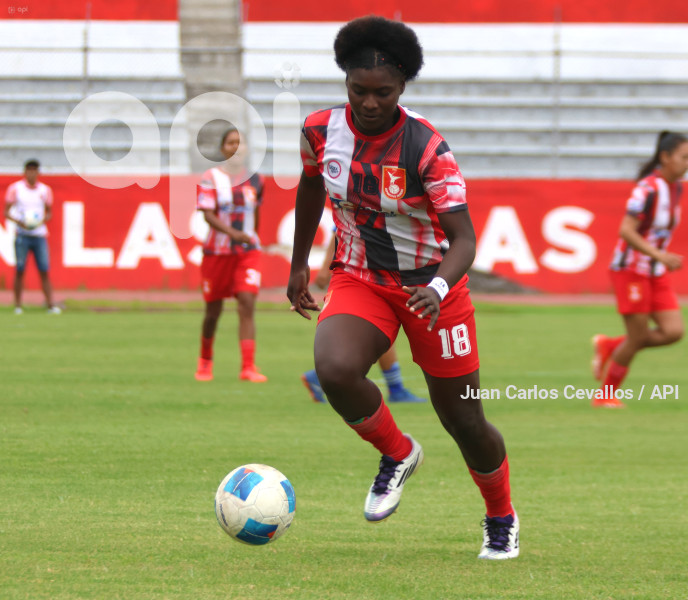 FBL-SUPERLIGA-DEPORTIVO IBARRA-EMELEC