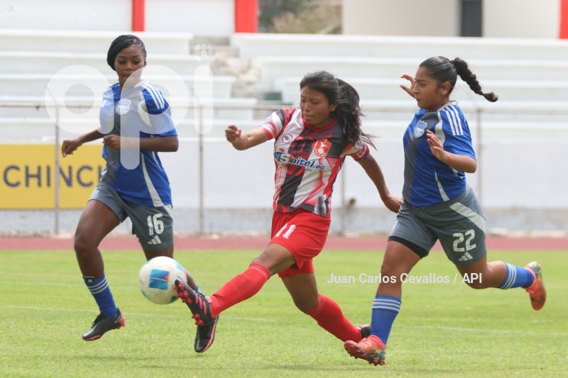 FBL-SUPERLIGA-DEPORTIVO IBARRA-EMELEC
