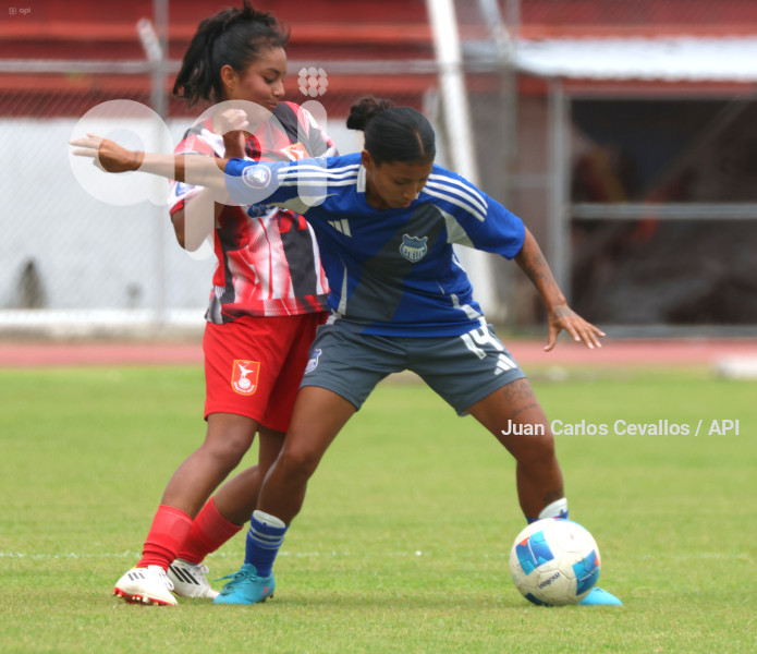 FBL-SUPERLIGA-DEPORTIVO IBARRA-EMELEC