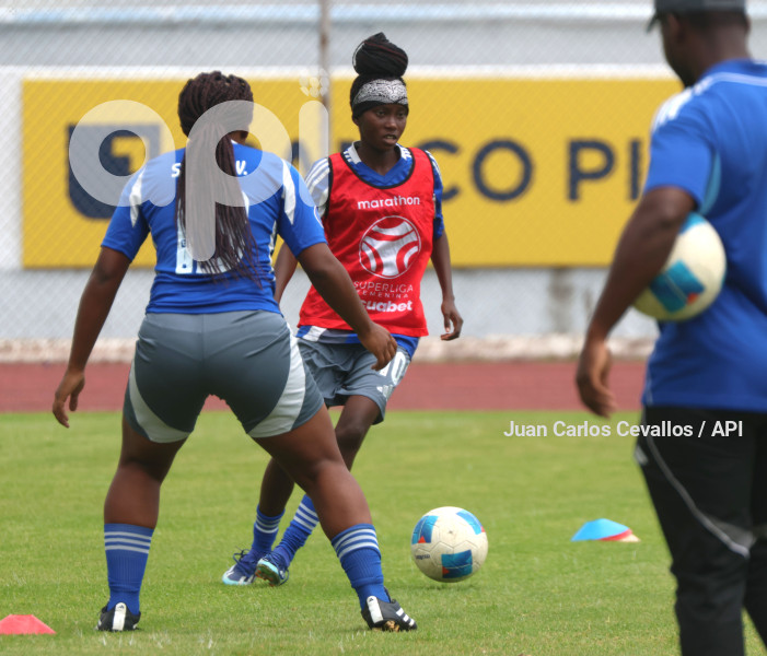 FBL-SUPERLIGA-DEPORTIVO IBARRA-EMELEC