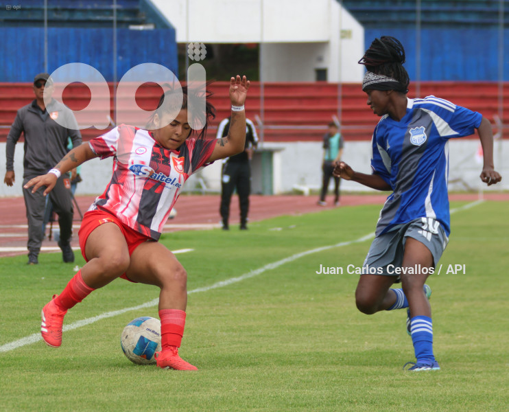 FBL-SUPERLIGA-DEPORTIVO IBARRA-EMELEC