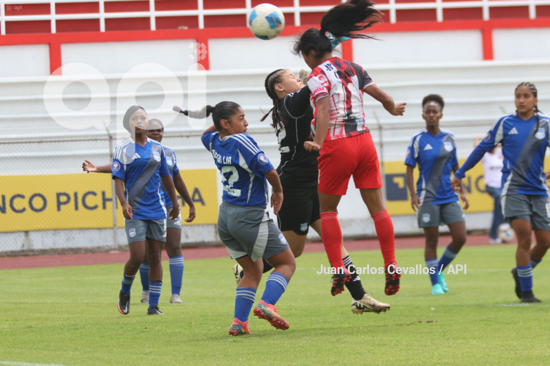 FBL-SUPERLIGA-DEPORTIVO IBARRA-EMELEC