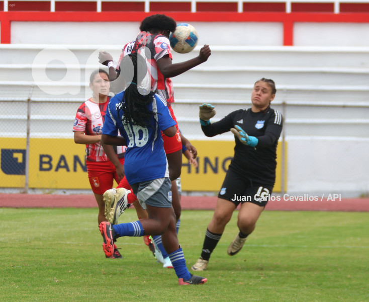 FBL-SUPERLIGA-DEPORTIVO IBARRA-EMELEC