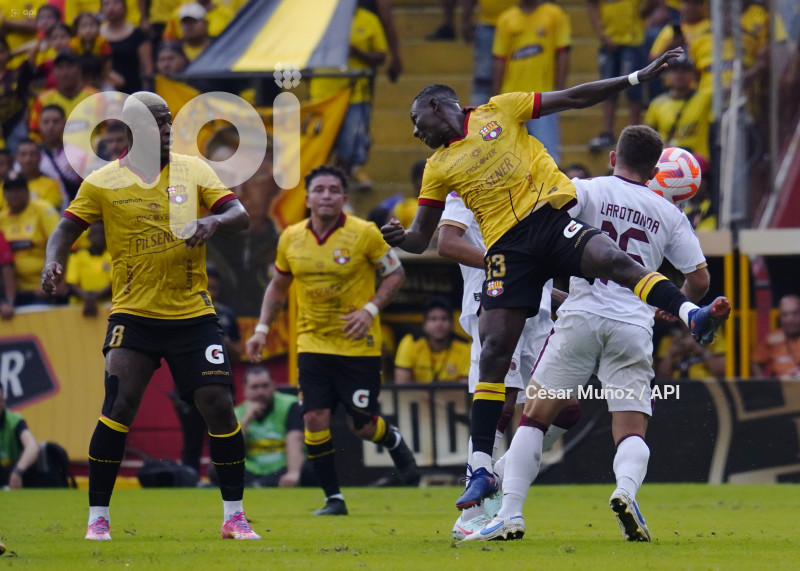 FBL-LIGAPRO-BARCELONA-VINOTINTO
