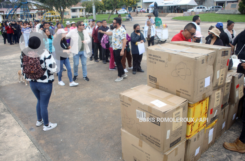 CUENCA-ENTREGA MASCARILLAS-PREVENIR FIEBRES TOSFERINA Y AMARILLA