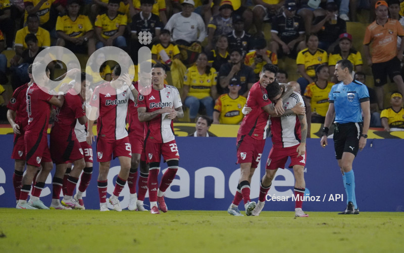 FBL-LIBERTADORES-BARCELONA-RIVER PLATE