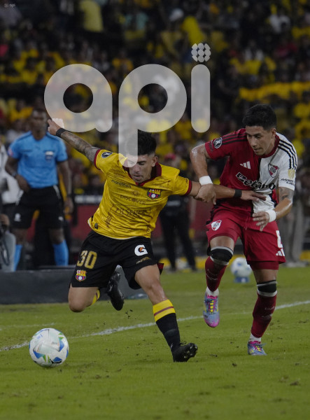 FBL-LIBERTADORES-BARCELONA-RIVER PLATE