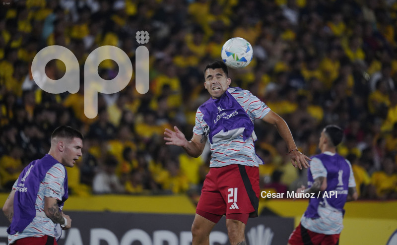 FBL-LIBERTADORES-BARCELONA-RIVER PLATE