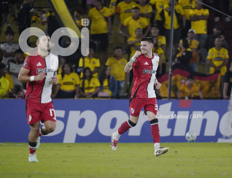 FBL-LIBERTADORES-BARCELONA-RIVER PLATE