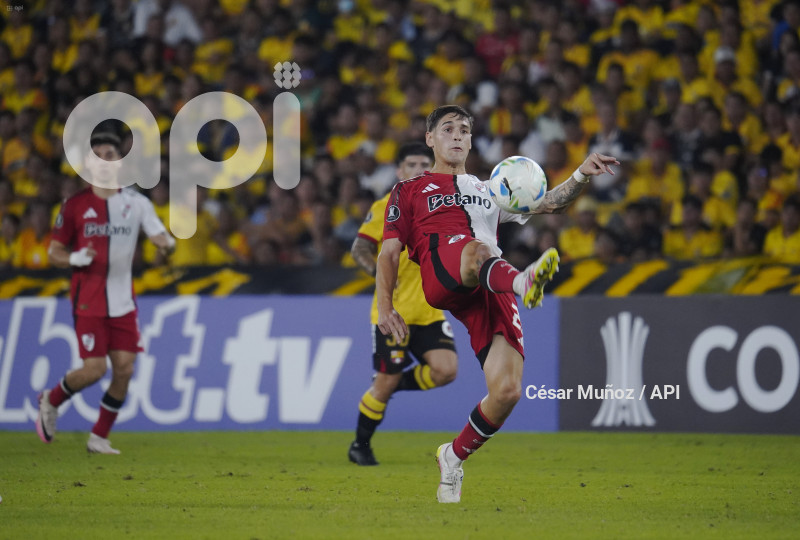 FBL-LIBERTADORES-BARCELONA-RIVER PLATE