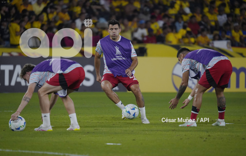 FBL-LIBERTADORES-BARCELONA-RIVER PLATE