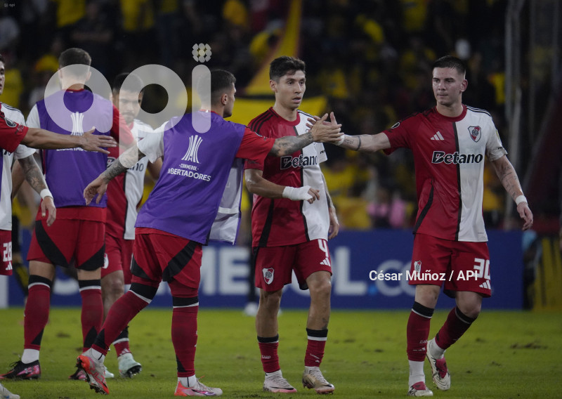 FBL-LIBERTADORES-BARCELONA-RIVER PLATE