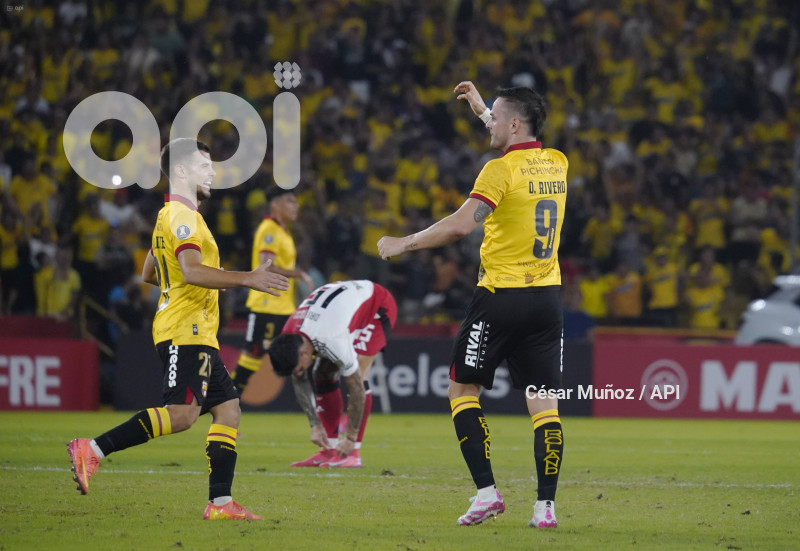 FBL-LIBERTADORES-BARCELONA-RIVER PLATE