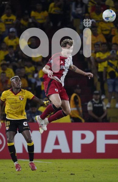 FBL-LIBERTADORES-BARCELONA-RIVER PLATE