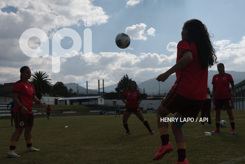 FBL SUPERLIGA FEMENINA VINOTINTO VS CATOLICA