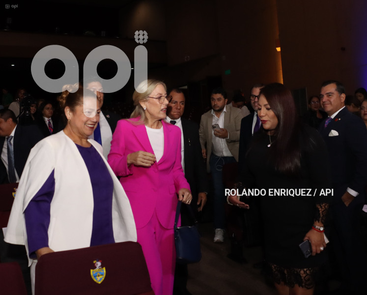 ENTREGA CREDENCIALES ASAMBLEISTAS NACIONALES