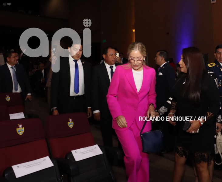 ENTREGA CREDENCIALES ASAMBLEISTAS NACIONALES