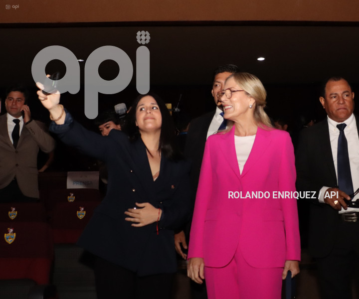 ENTREGA CREDENCIALES ASAMBLEISTAS NACIONALES