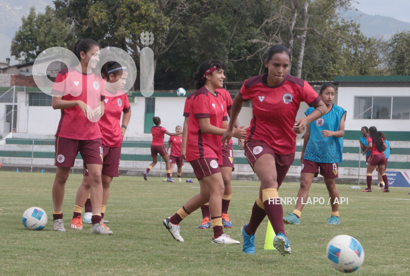 FBL SUPERLIGA FEMENINA VINOTINTO VS CATOLICA