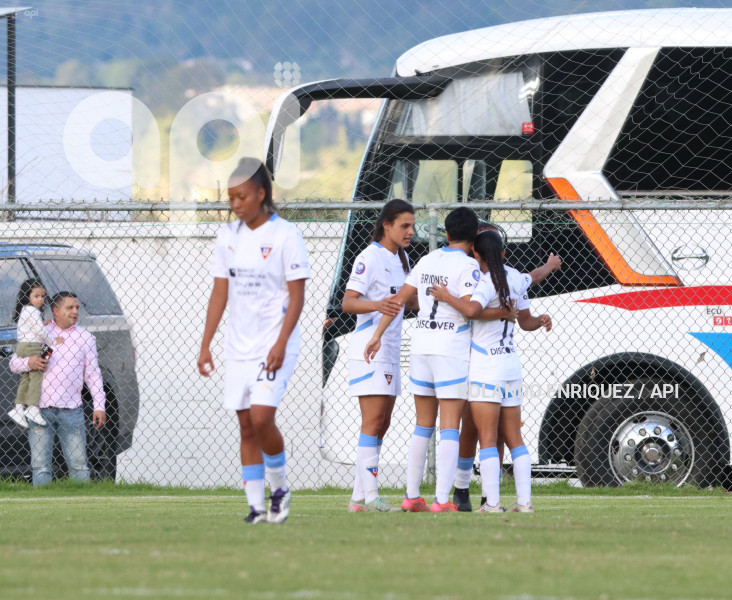 FBL SUPERLIGA FEMENINA ESPUCE VS L D U QUITO