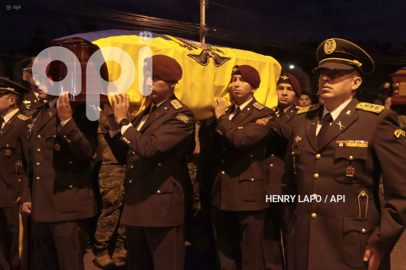 VELORIO MILITARES