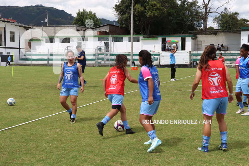 FBL SUPERLIGA FEMENINA NANAS VS MACARA