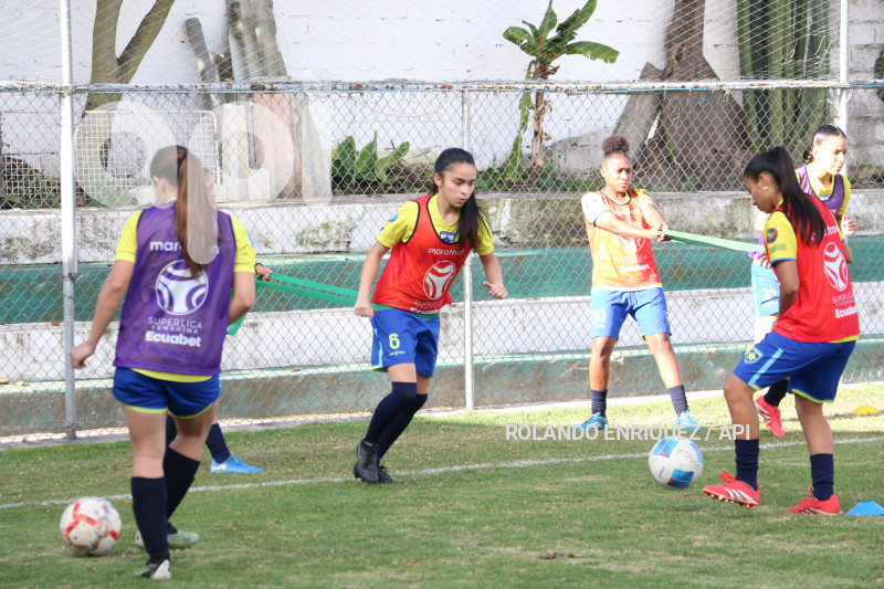 FBL SUPERLIGA FEMENINA ESPUCE VS L D U QUITO
