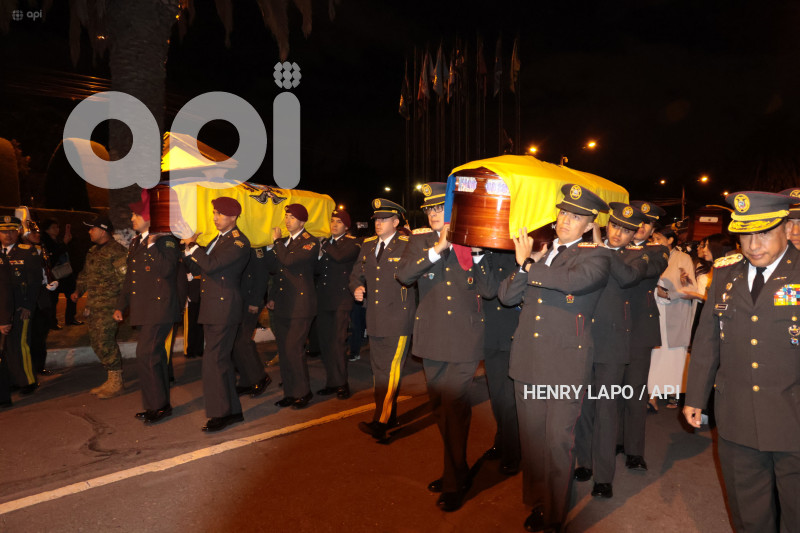 VELORIO MILITARES