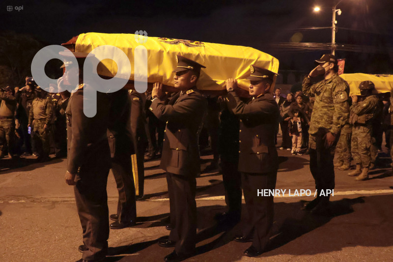 VELORIO MILITARES