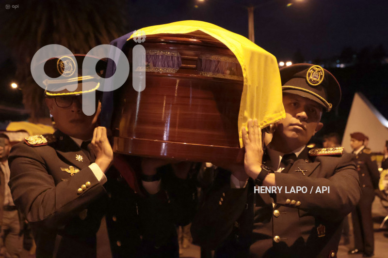 VELORIO MILITARES