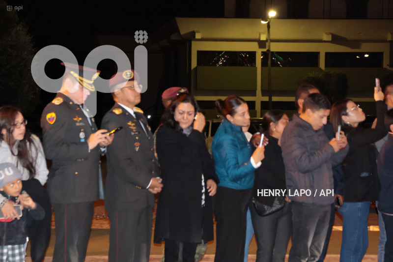 VELORIO MILITARES