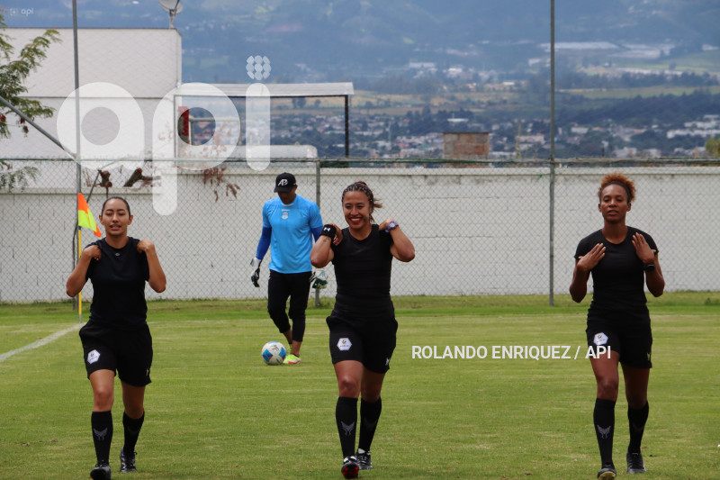 FBL SUPERLIGA FEMENINA NANAS VS MACARA