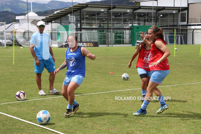 FBL SUPERLIGA FEMENINA NANAS VS MACARA