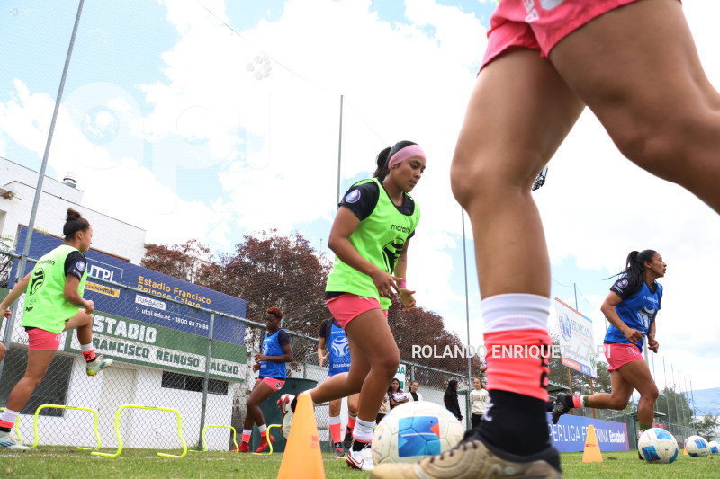 FBL SUPERLIGA FEMENINA NANAS VS MACARA
